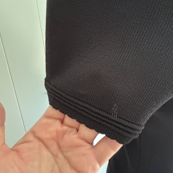 RW&Co medium weight midi black short sleeve dress with cutout collar size M - Picture 10 of 13